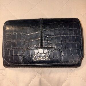 Coach Black Croc-Embossed Leather Wallet – Compact Design – AS IS